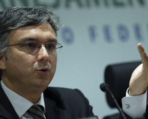 Segundo secretário Colnago, Elevação do teto permitirá sobra de R$ 10 bilhões em 2022. Foto: José Cruz/AgBR