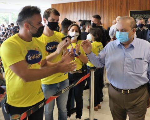 Governador assinou convocações segunda e lançou Programa Reiniciar; desde 2019, carreira já foi reforçada com 702 servidores. Foto: Renato Alves/Agência Brasília