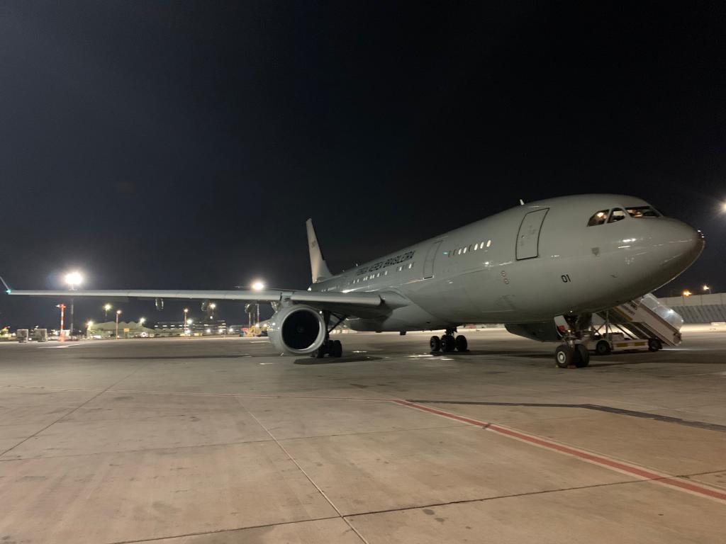 Avião da FAB KC-30 traz brasileiros de Tel Aviv