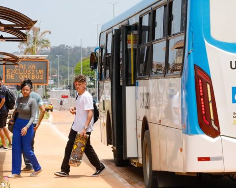 Semob reforça frota de ônibus para o desfile de 7 de Setembro